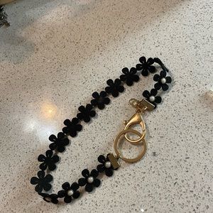 chain ring flowers choker